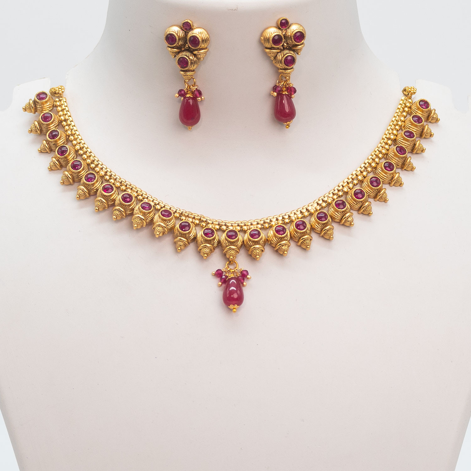 1gm-gold-plated-cute-matka-green-stone-matt-finish-necklace-set-2023-12-30-01-51-59-6437.jpg