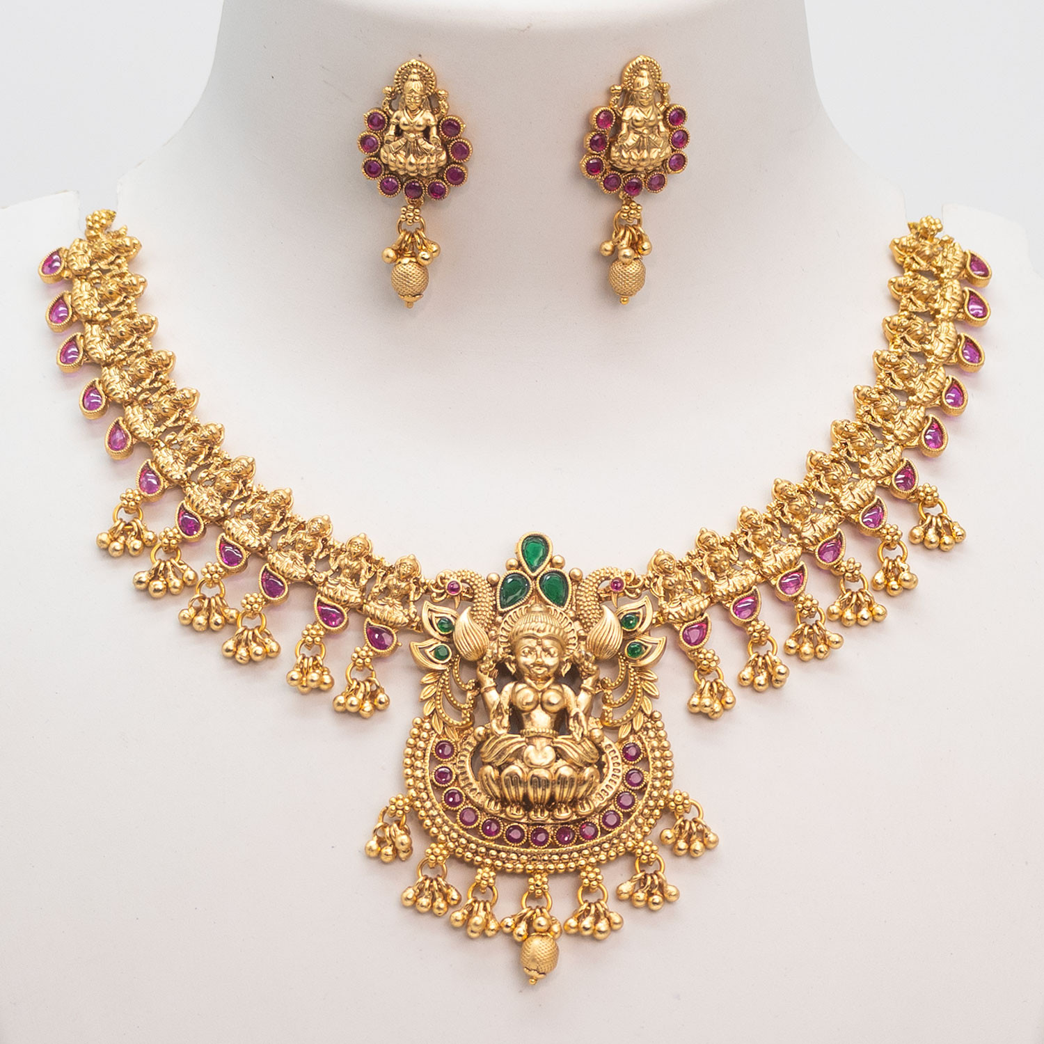 1gm-gold-plated-royal-antique-ruby-stone-lakshmi-short-necklace-set-2023-12-30-01-59-22-6821.jpg