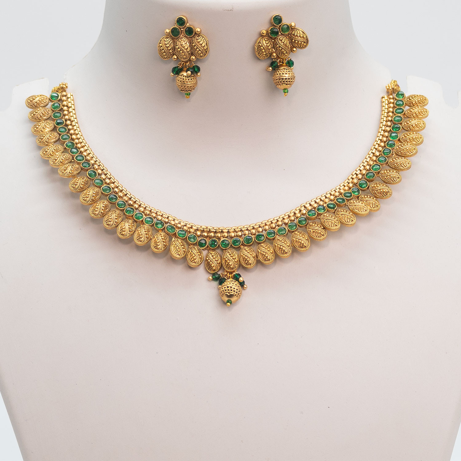 antique-rajwadi-1gm-gold-plated-matt-finish-delicate-necklace-set-2023-12-30-01-57-23-8231.jpg