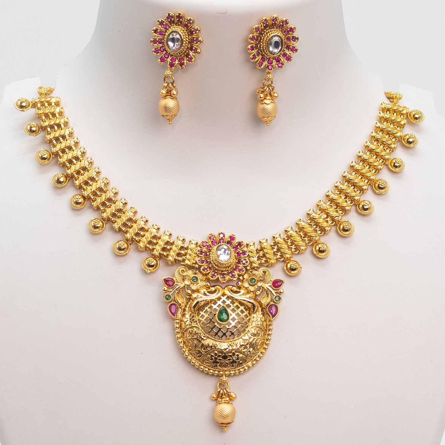 beautiful-peacock-rajwadi-gold-plated-short-necklace-set-2-2023-11-30-11-29-19-3230.jpg