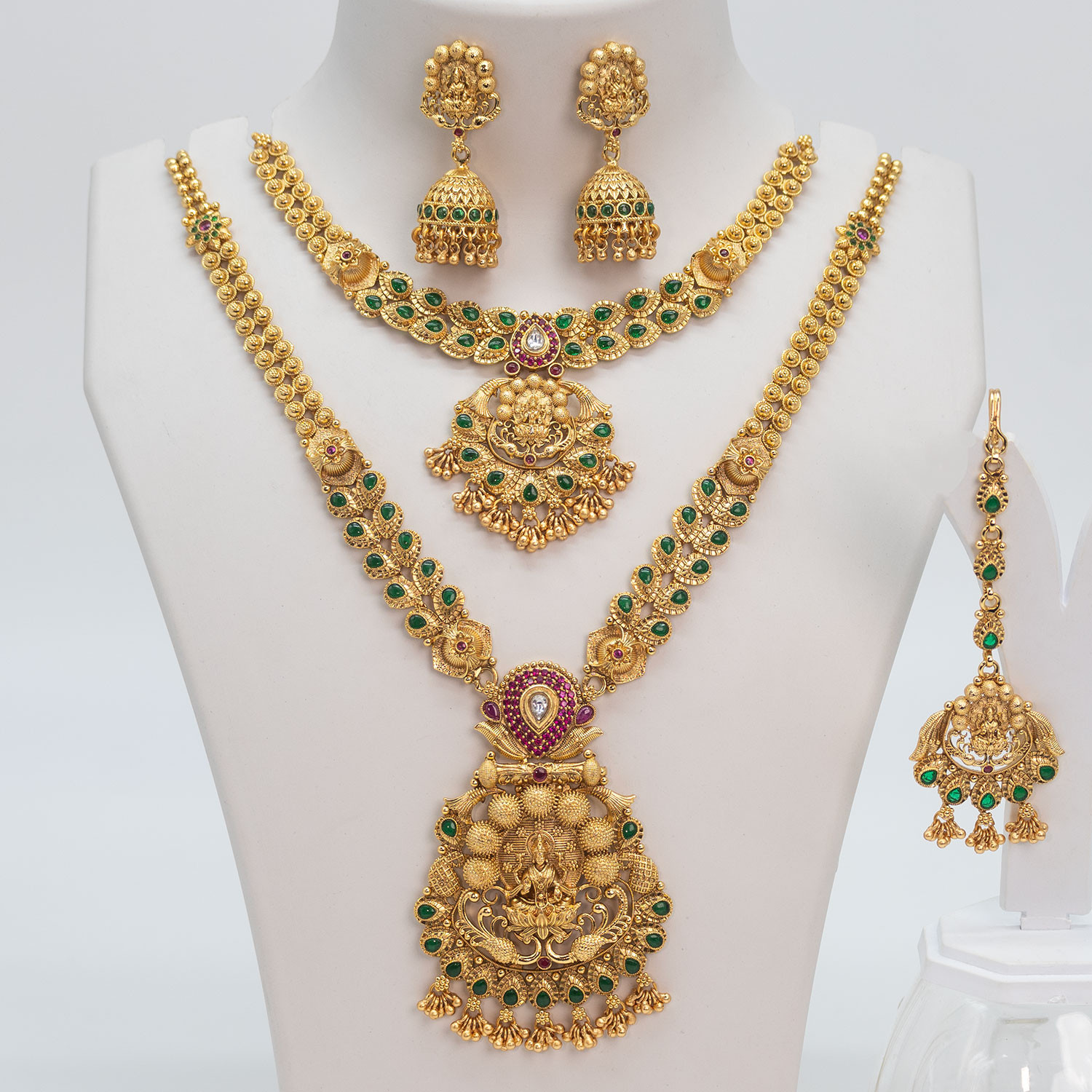 glorious-lakshmi-combo-necklace-2023-11-30-02-40-17-6565.jpg