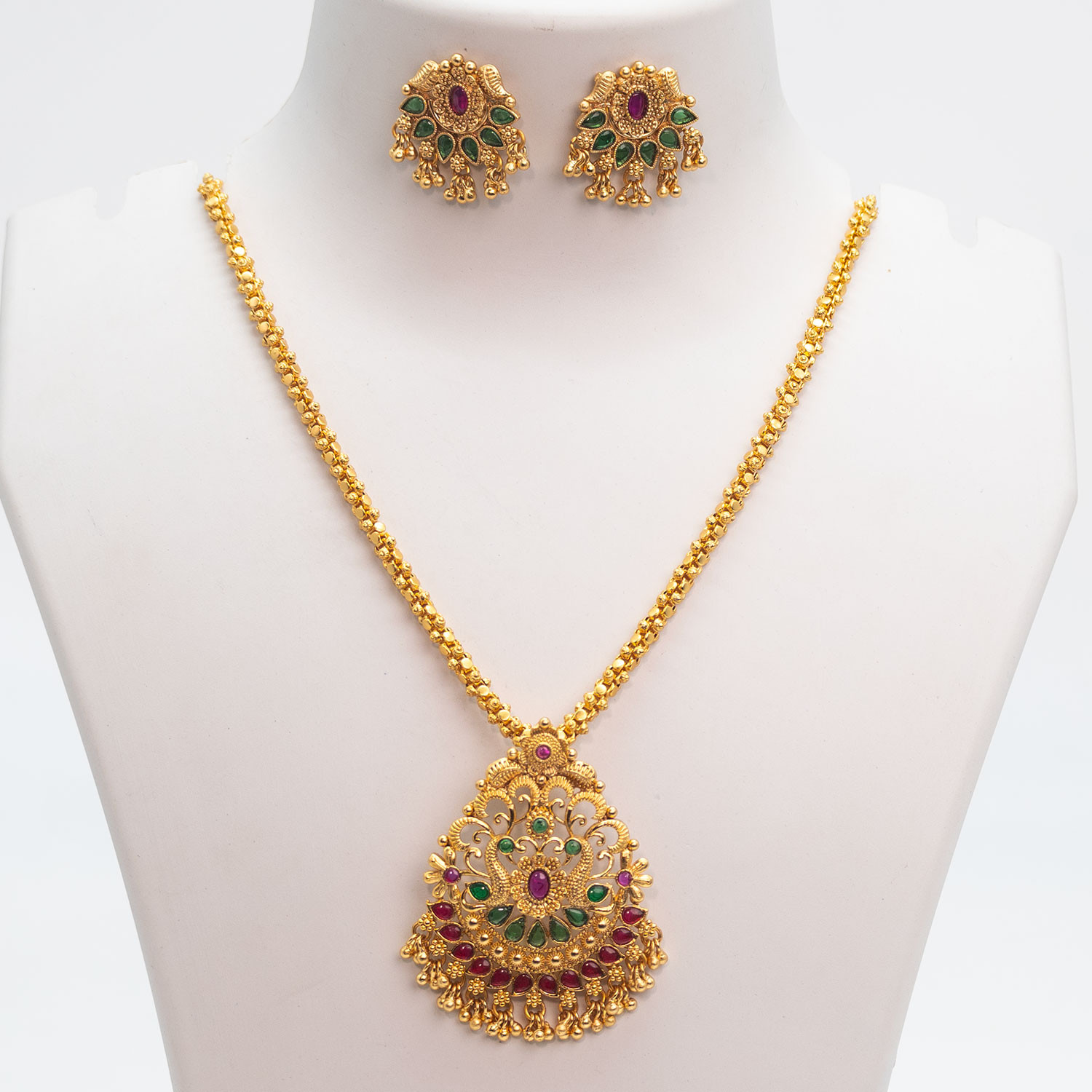 gold-plated-peacock-ruby-green-stone-chain-with-pendant-set-2023-12-04-12-23-05-3375.jpg