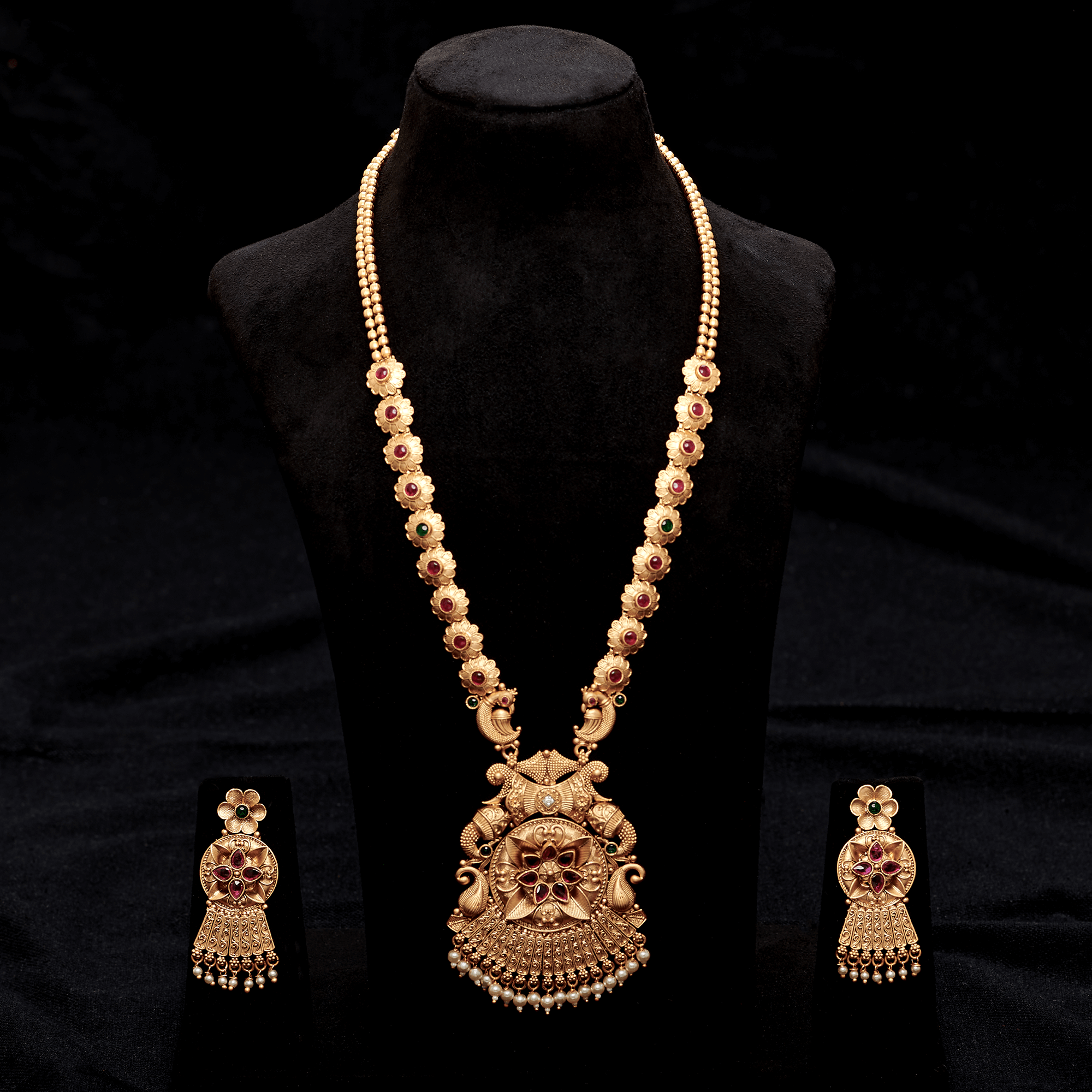 gorgeous-peacock-ruby-gold-matt-finish-long-necklace-set-2023-10-20-05-48-07-4677.png