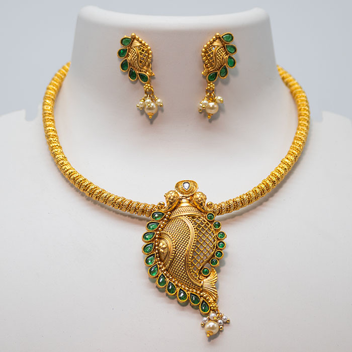 new-shankh-1gm-gold-plated-green-stone-pipe-chain-with-pendant-set-2024-01-13-02-00-44-5882.jpg