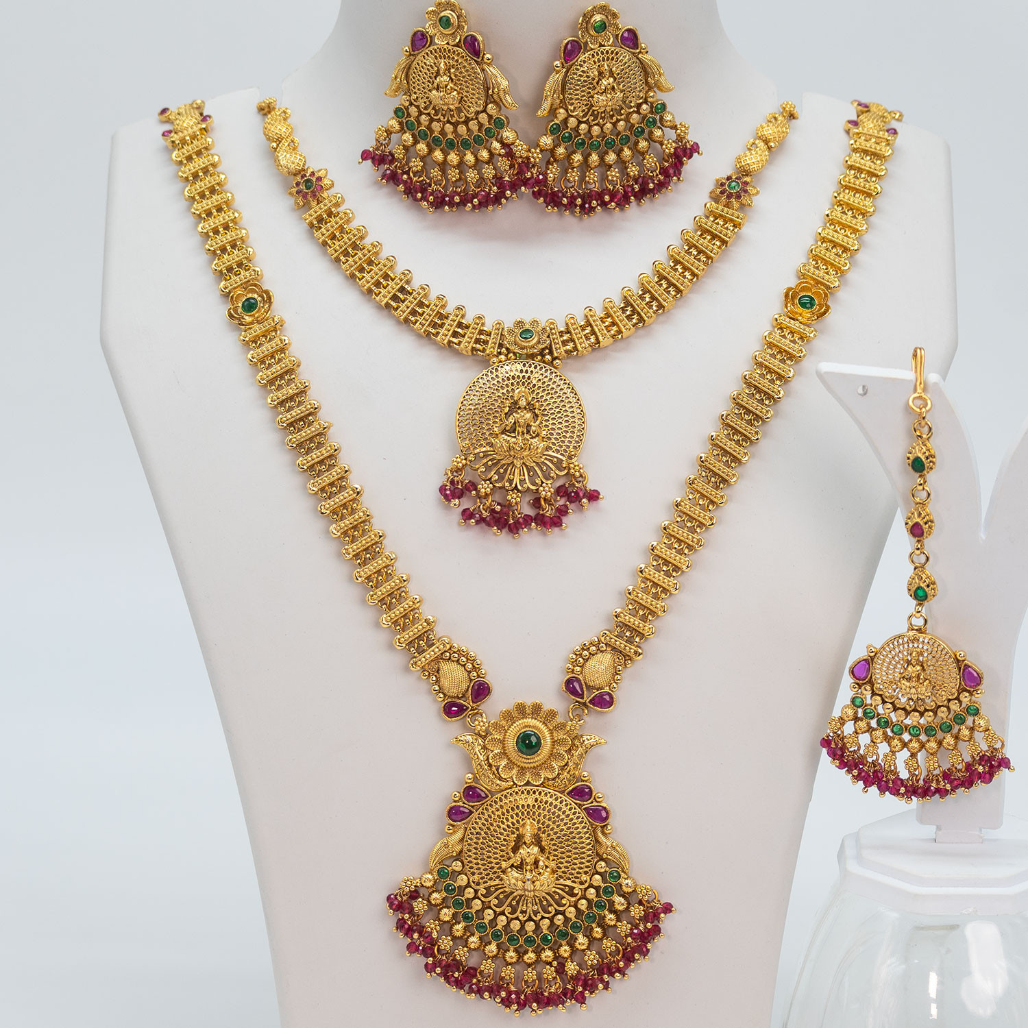 ruby-antique-lakshmi-jewelry-combo-set-2023-11-30-02-21-25-4727.jpg