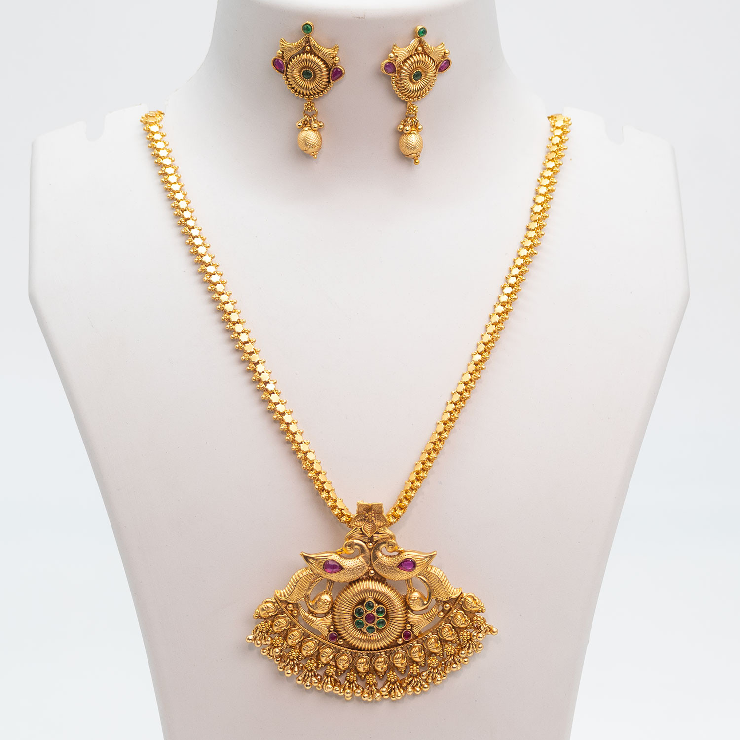 stylish-dancing-peacock-ruby-stone-chain-with-pendant-set-2023-12-04-02-34-15-2290.jpg