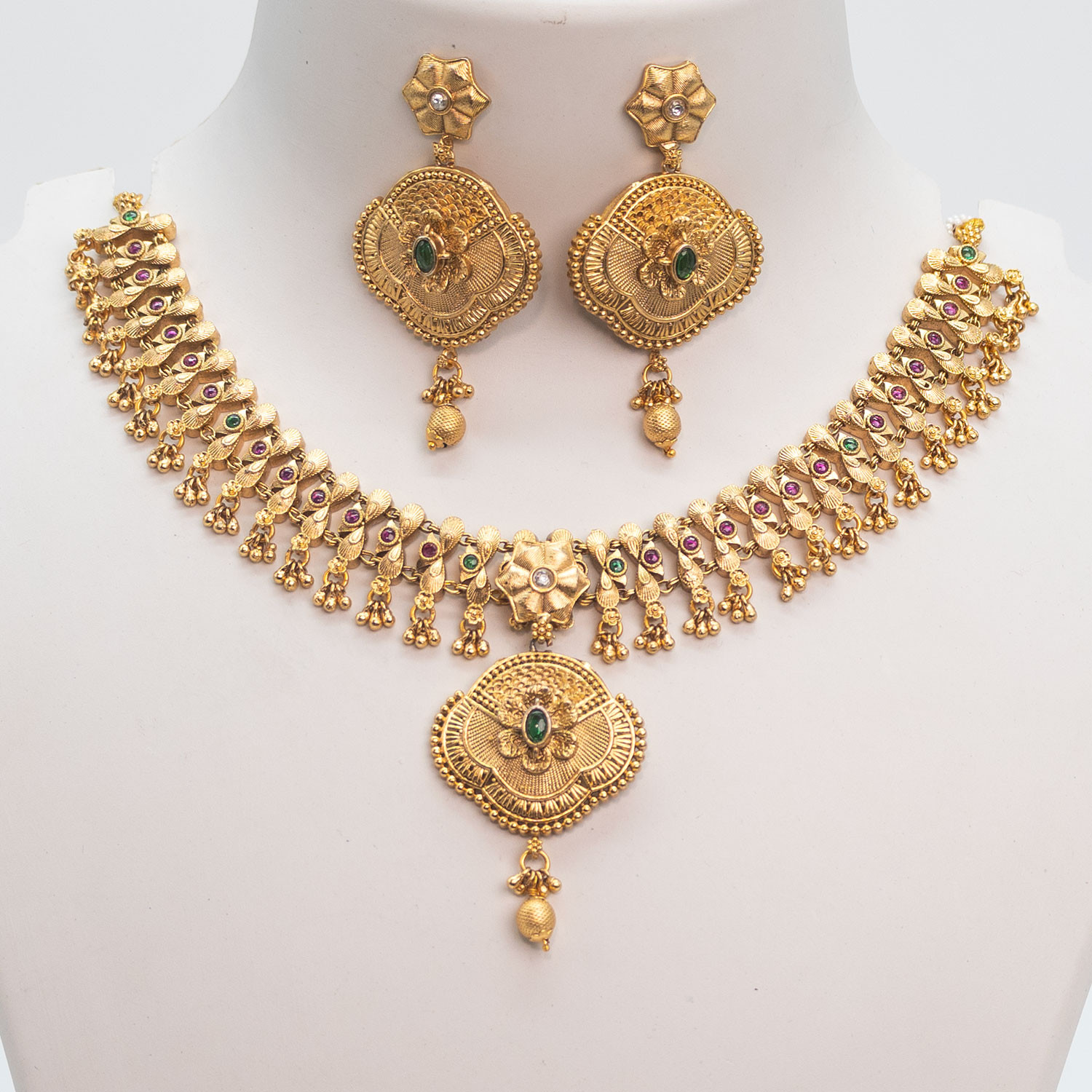 water-drop-ruby-stone-short-necklace-set-with-earring-2023-12-30-01-56-53-5557.jpg