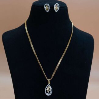 "Elegant Gold-Plated Chain with Pendant – Timeless Beauty"PS-0945 (Copy)