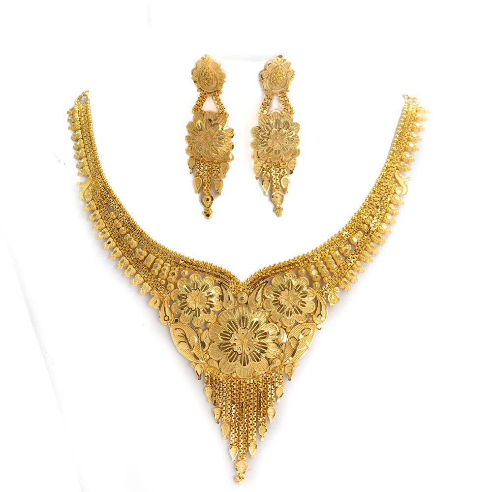 Festive Wear Forming Necklace with Earrings Festive Wear Forming Necklace with Earrings
