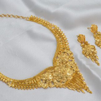 Haldi-Mehendi Forming Shot Jewelry Set