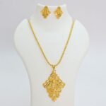 Elegant Forming Pendant Chain Set